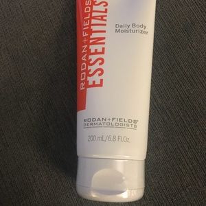 Rodan & Fields body lotion